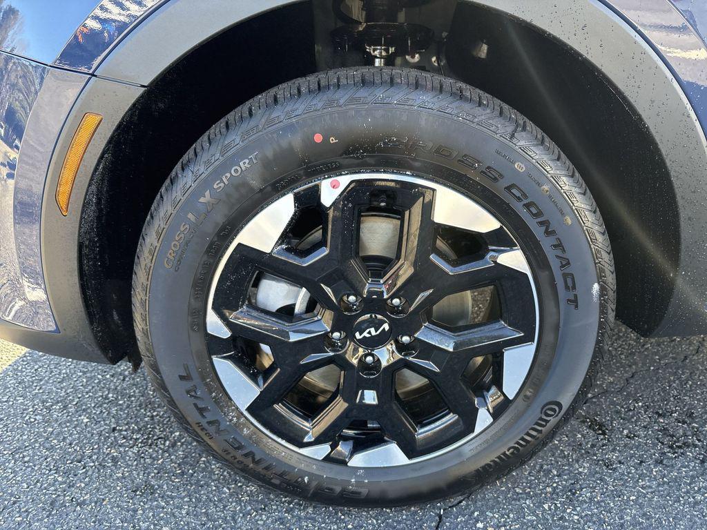 new 2025 Kia Sorento car, priced at $40,715