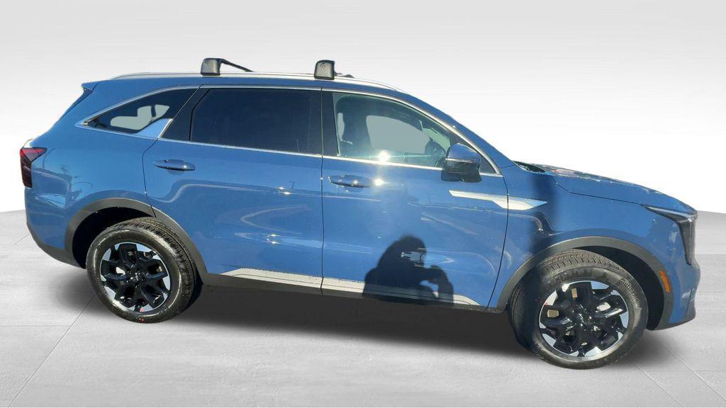 new 2025 Kia Sorento car, priced at $40,715