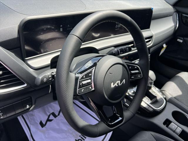 new 2024 Kia Seltos car, priced at $29,860