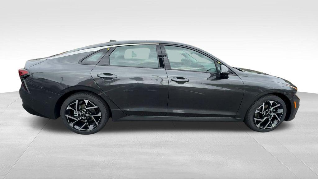new 2025 Kia K5 car, priced at $35,295