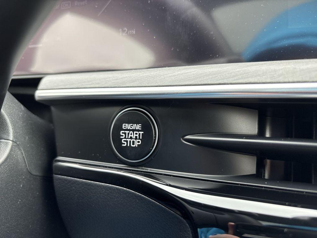 new 2025 Kia K5 car, priced at $35,295