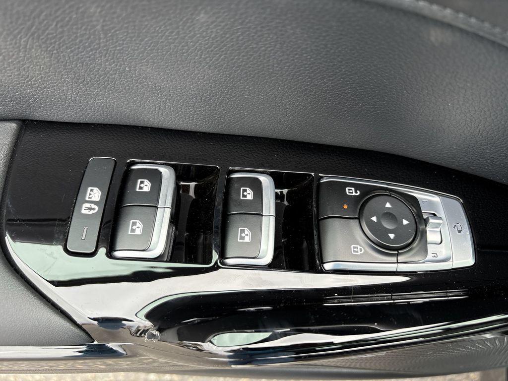 new 2025 Kia K5 car, priced at $35,295