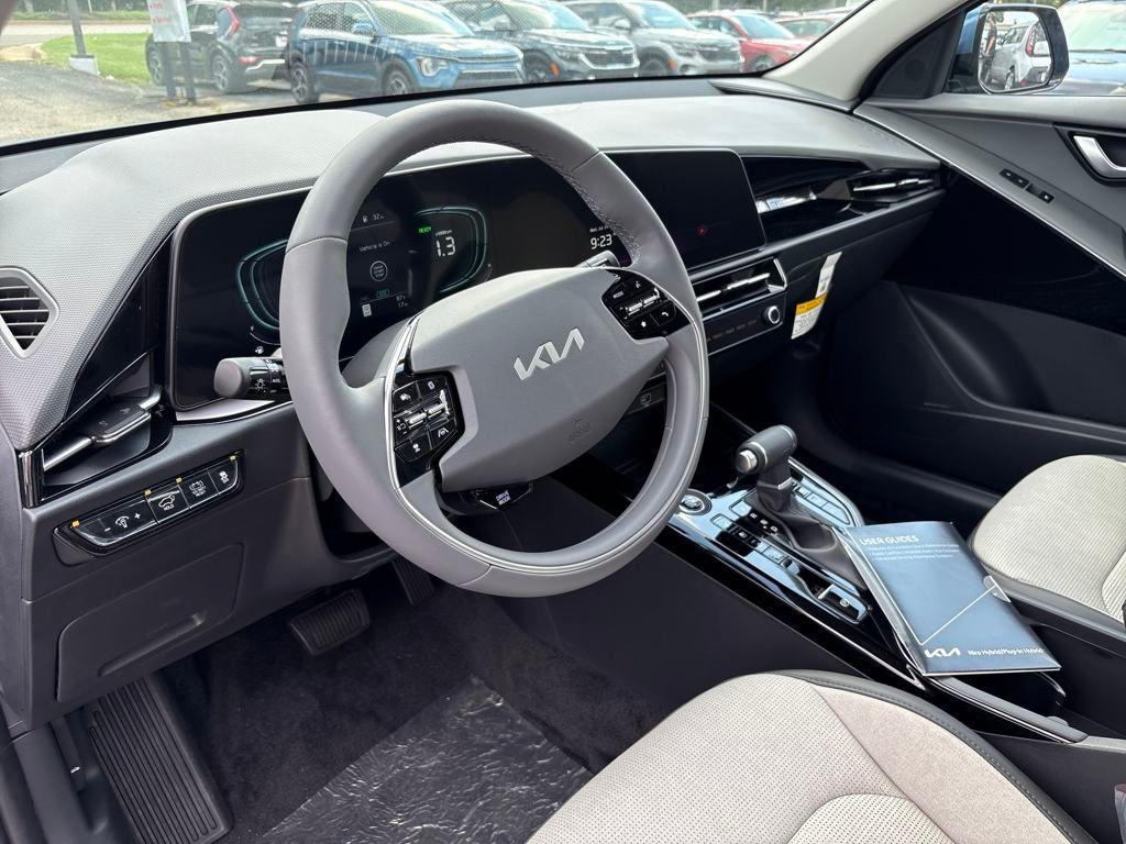 new 2025 Kia Niro car, priced at $34,910