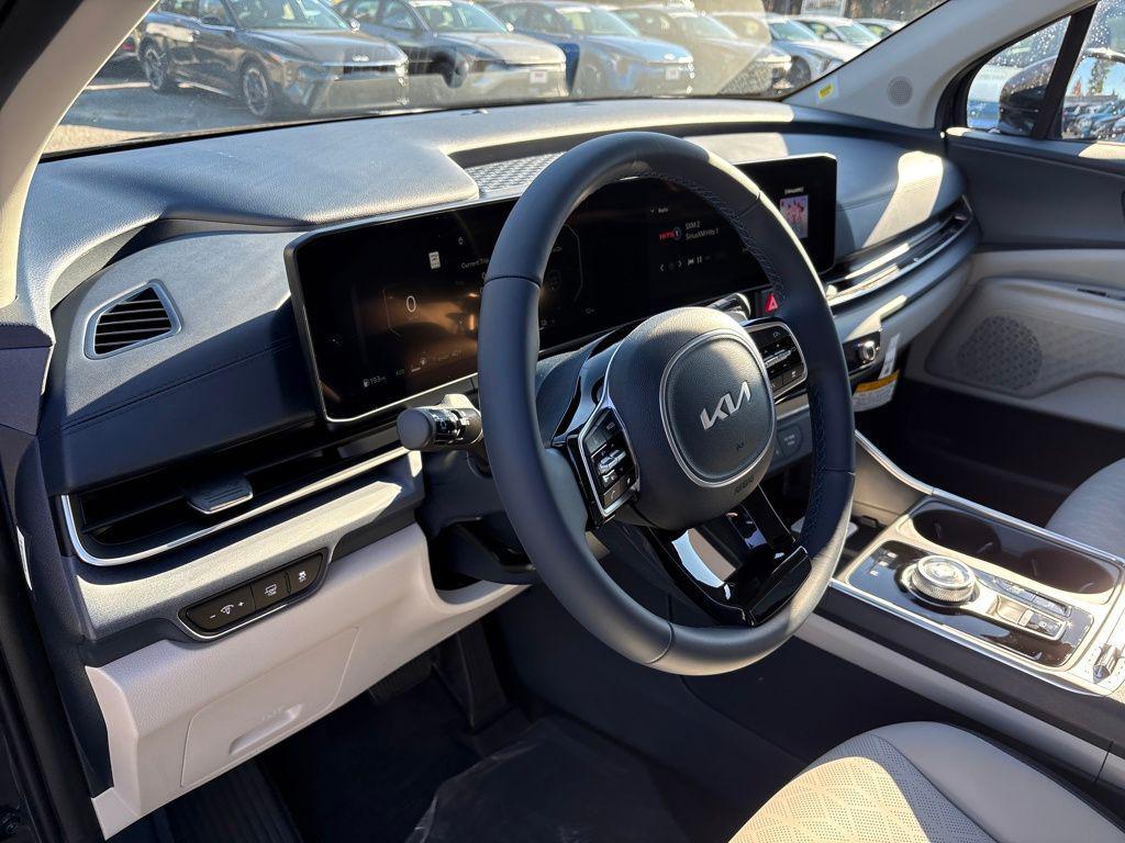 new 2026 Kia Carnival Hybrid car, priced at $50,985