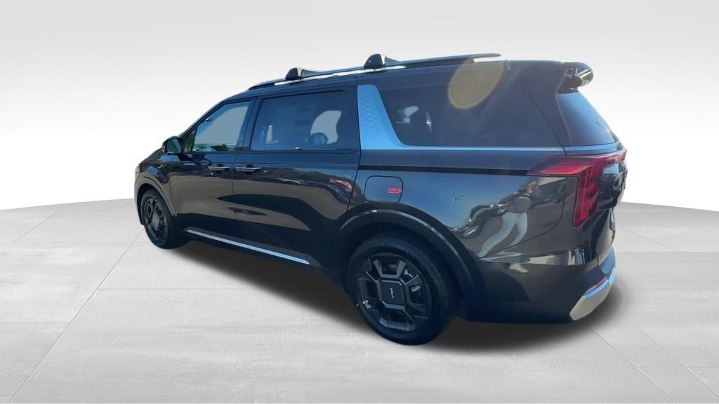 new 2026 Kia Carnival Hybrid car, priced at $50,985
