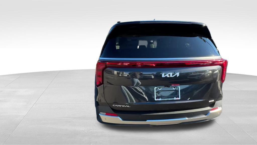 new 2026 Kia Carnival Hybrid car, priced at $50,985