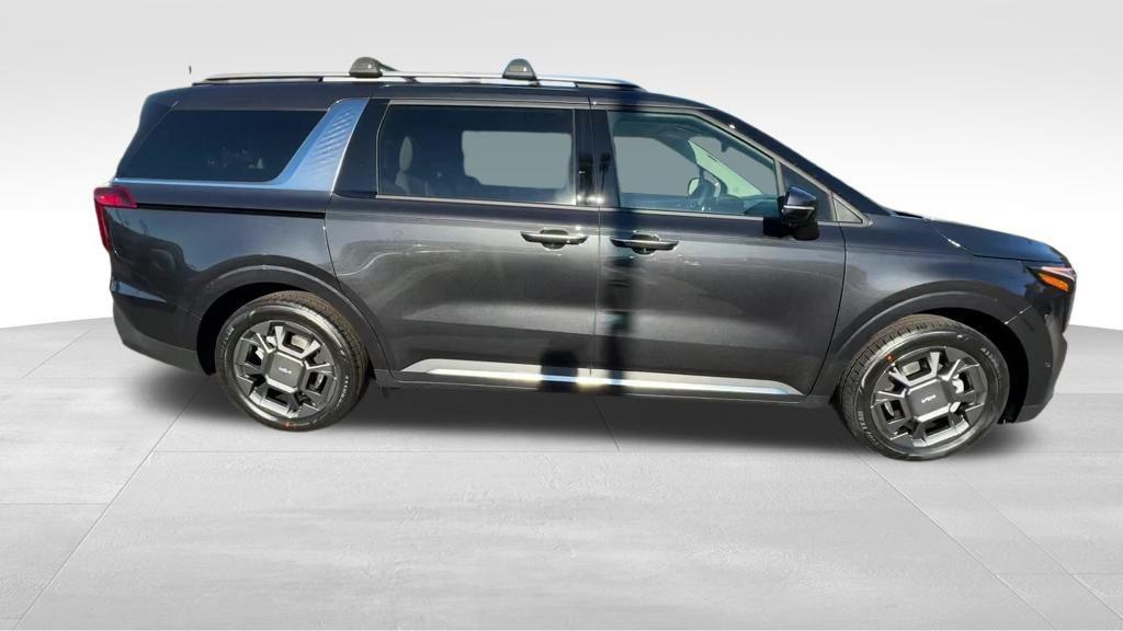 new 2026 Kia Carnival Hybrid car, priced at $50,985