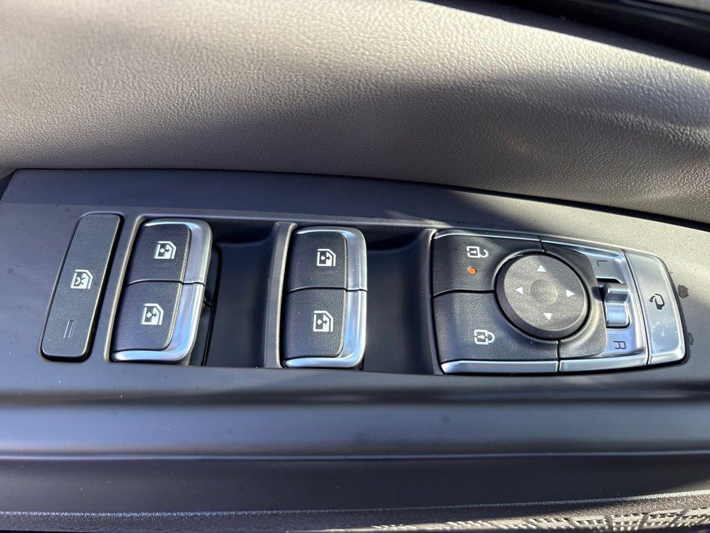 new 2026 Kia Carnival car, priced at $53,585