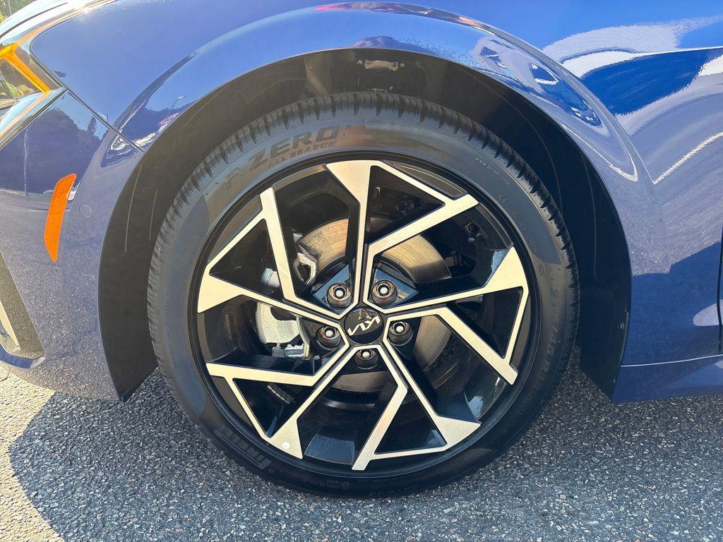 new 2026 Kia K5 car, priced at $36,065