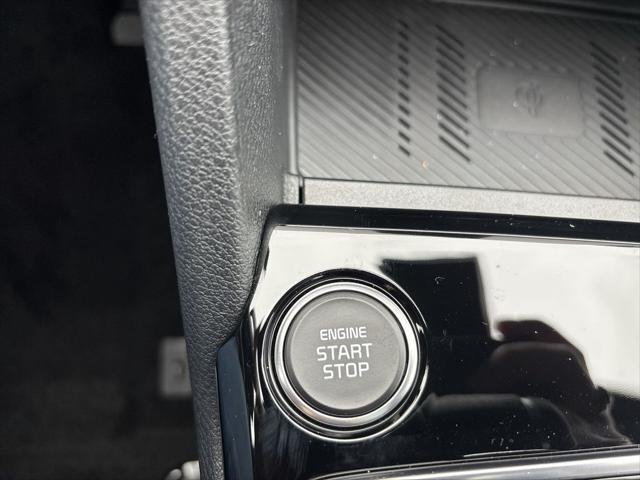 new 2025 Kia Sportage car, priced at $34,360