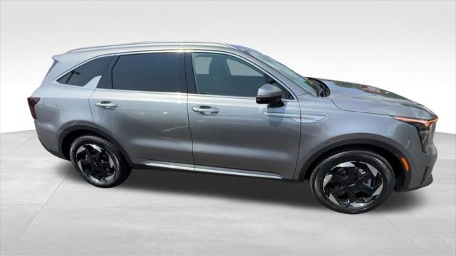 new 2025 Kia Sorento Hybrid car, priced at $41,090
