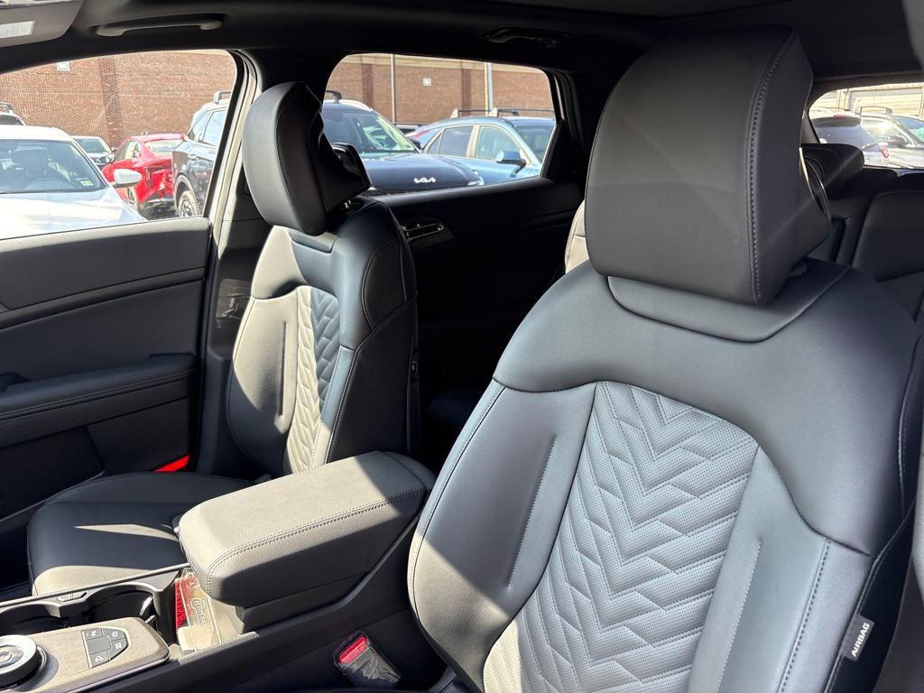 new 2026 Kia Sportage car, priced at $37,760