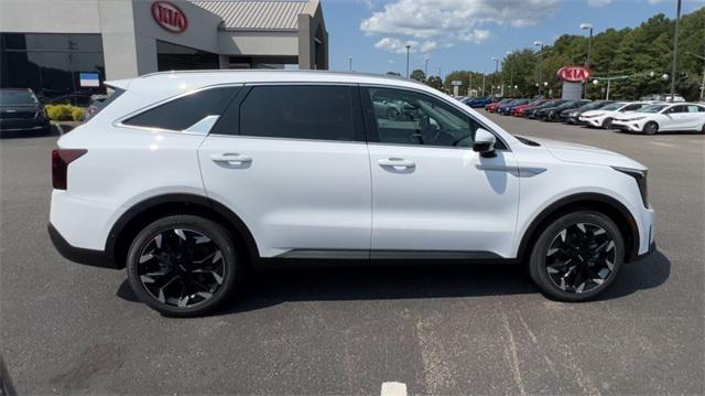 new 2025 Kia Sorento car, priced at $43,180