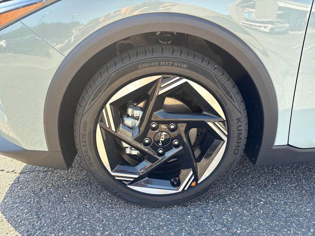new 2025 Kia K4 car, priced at $24,825