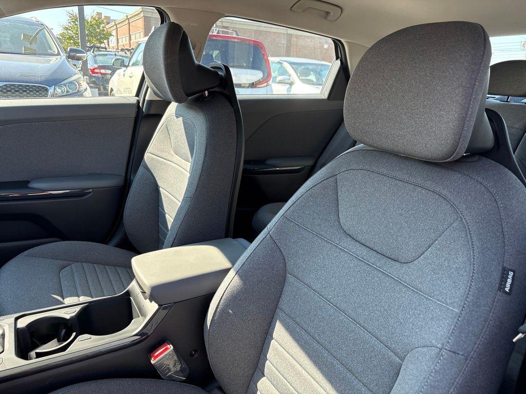 new 2025 Kia K4 car, priced at $24,825