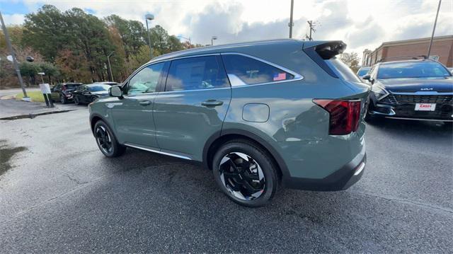 new 2025 Kia Sorento Hybrid car, priced at $42,090