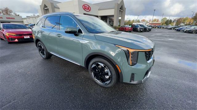 new 2025 Kia Sorento Hybrid car, priced at $42,090