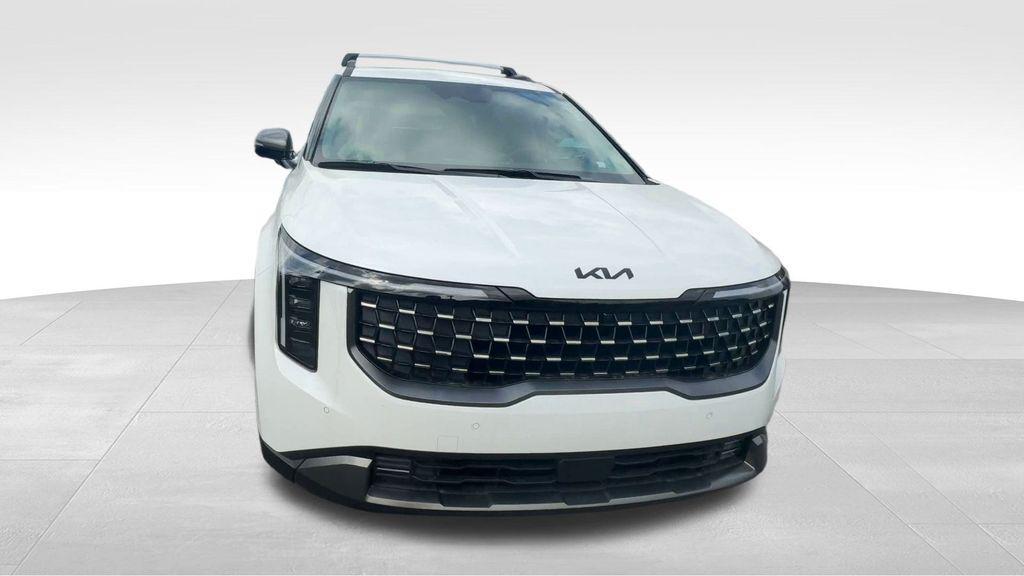 new 2025 Kia Carnival car, priced at $48,170