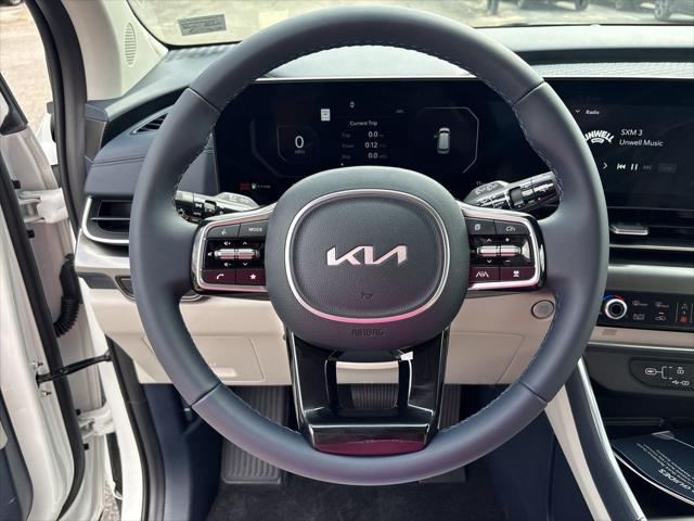new 2025 Kia Carnival car, priced at $49,670