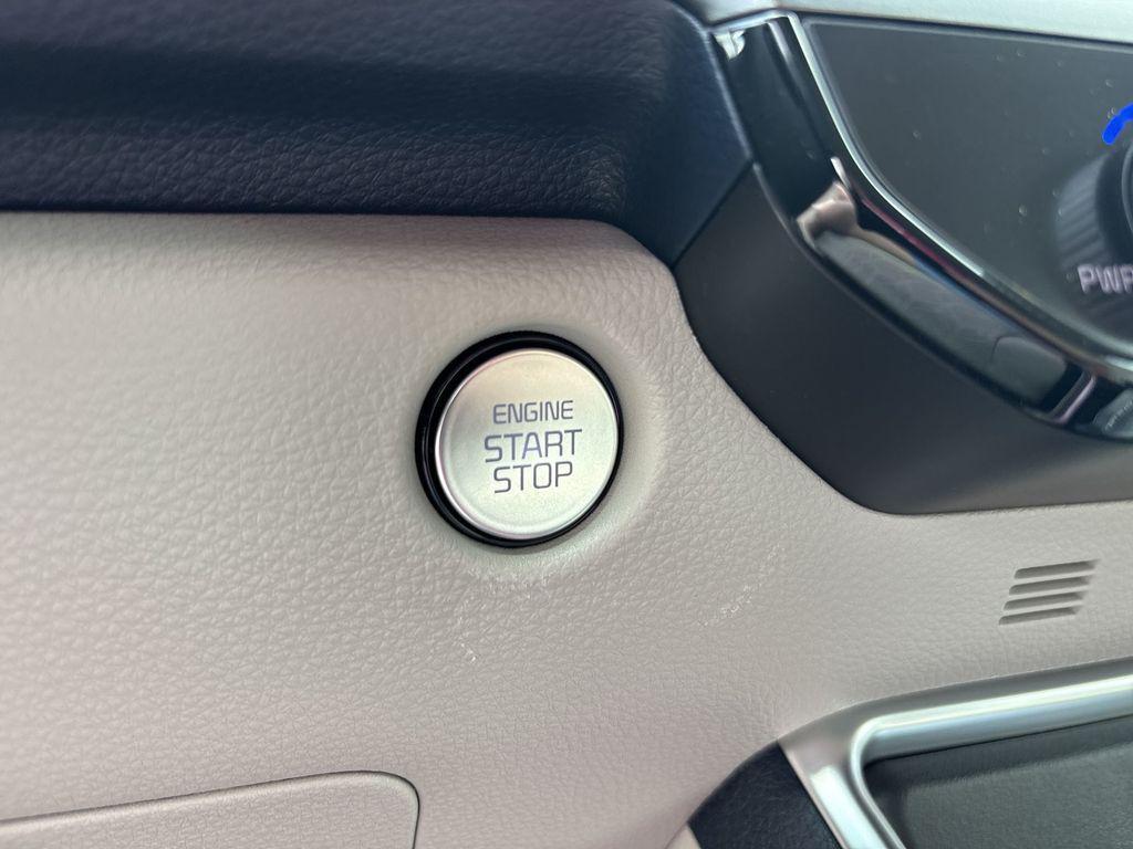 new 2025 Kia Carnival car, priced at $48,170