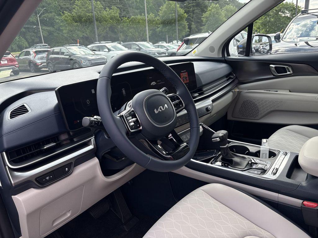 new 2025 Kia Carnival car, priced at $48,170