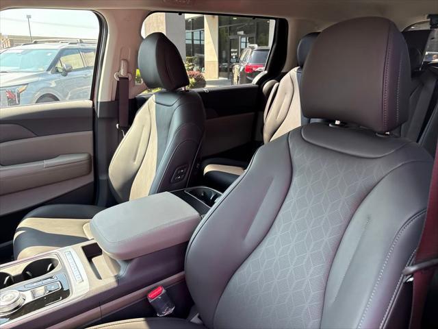 new 2026 Kia Carnival Hybrid car, priced at $45,265