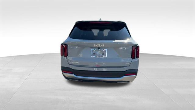 new 2025 Kia Sorento car, priced at $39,495