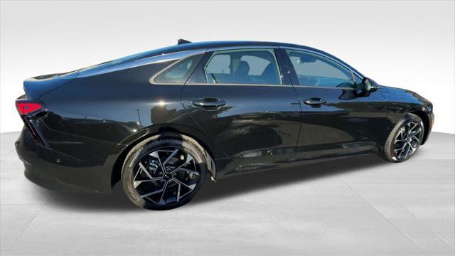 new 2025 Kia K5 car, priced at $35,295