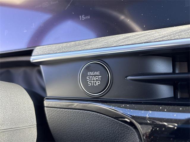 new 2025 Kia K5 car, priced at $35,295