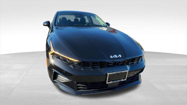 new 2025 Kia K5 car, priced at $35,295