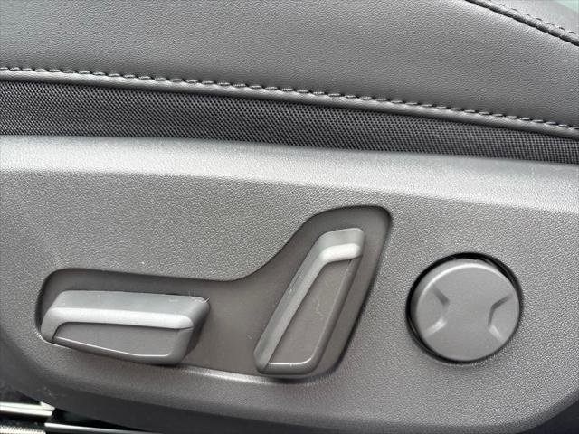 new 2025 Kia Niro car, priced at $35,475