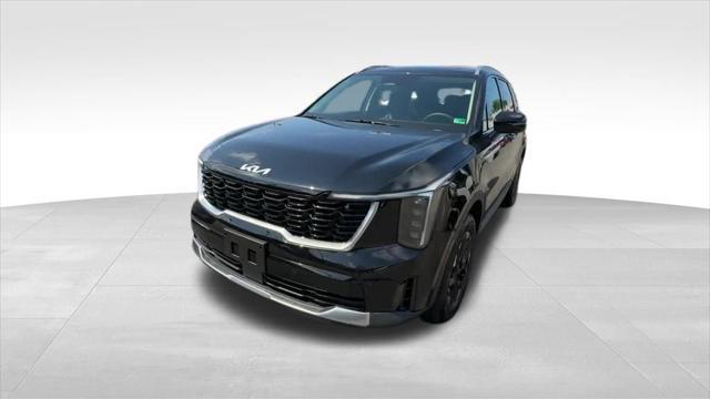 new 2025 Kia Sorento car, priced at $38,530
