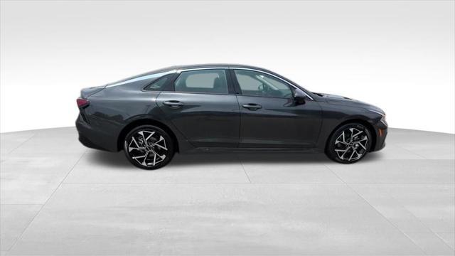 new 2026 Kia K5 car, priced at $36,065
