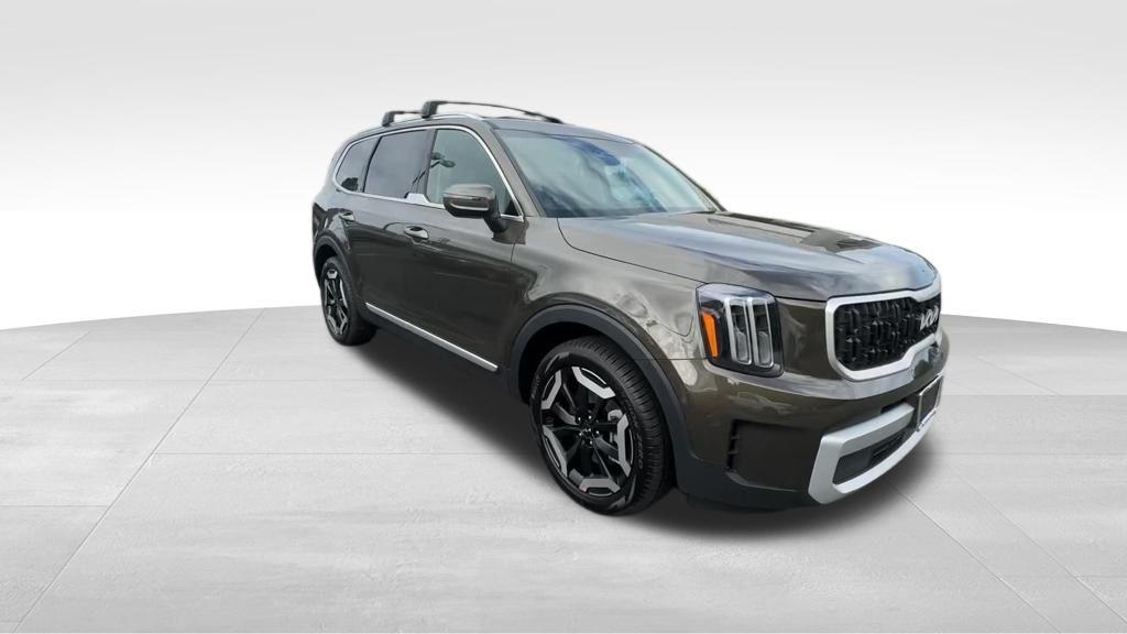 new 2025 Kia Telluride car, priced at $47,165