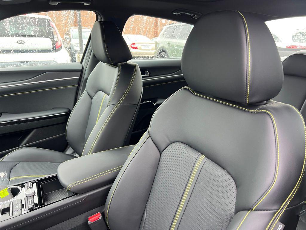 new 2026 Kia K5 car, priced at $35,865