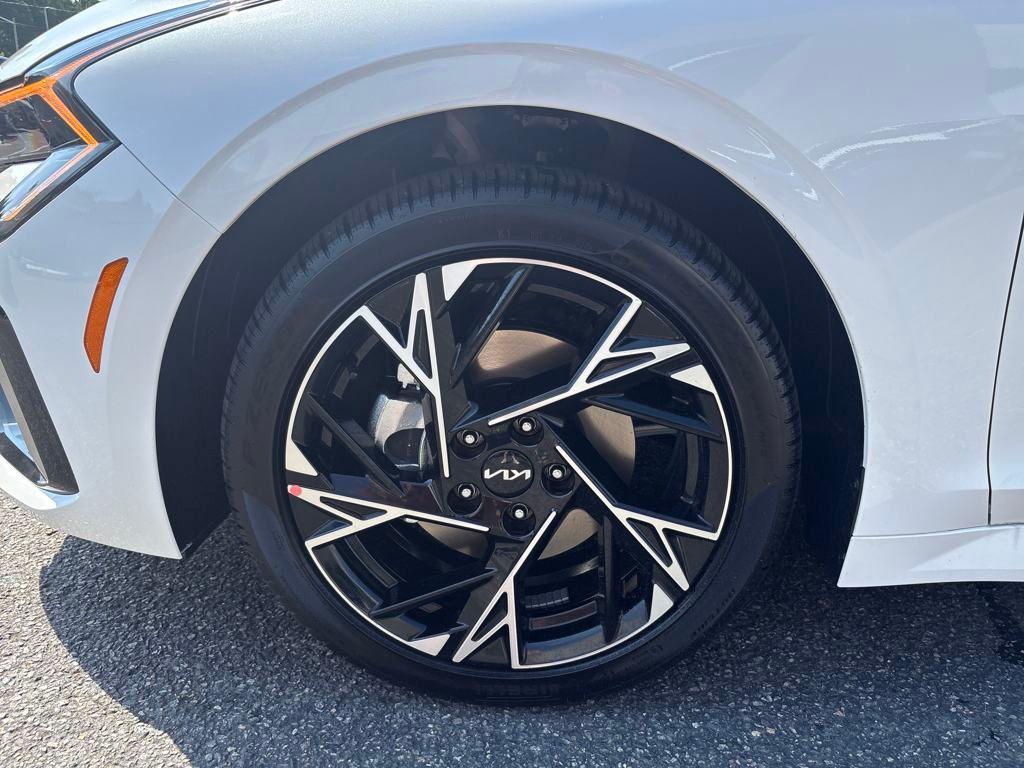 new 2025 Kia K5 car, priced at $32,940
