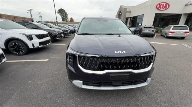 new 2025 Kia Carnival car, priced at $40,420