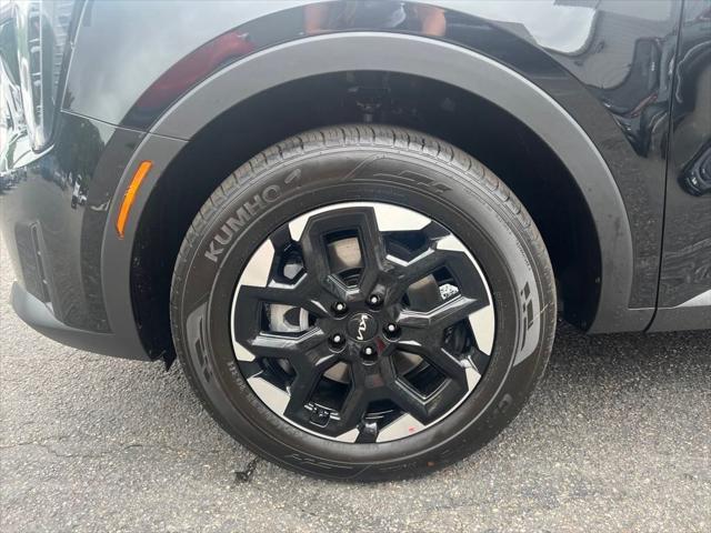 new 2025 Kia Sorento car, priced at $39,640