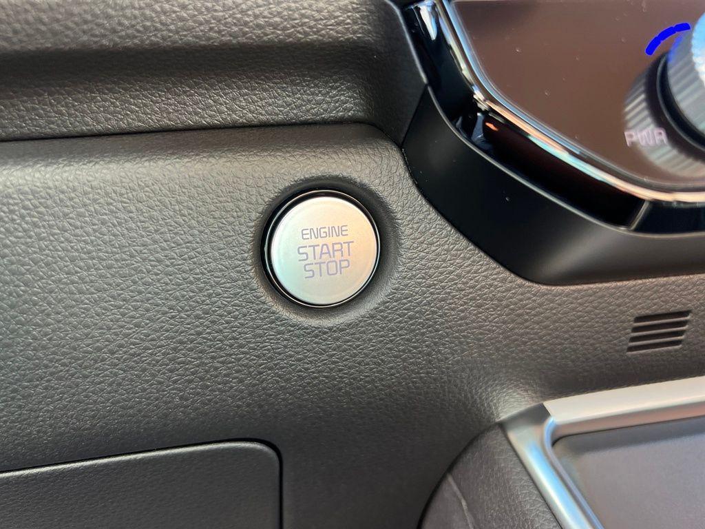 new 2026 Kia Carnival Hybrid car, priced at $58,185