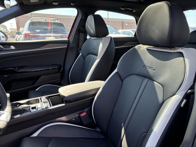 new 2025 Kia K5 car, priced at $32,890