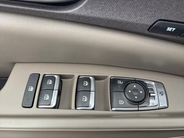 new 2026 Kia Carnival Hybrid car, priced at $45,665