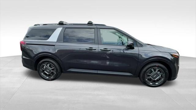 new 2026 Kia Carnival Hybrid car, priced at $45,665