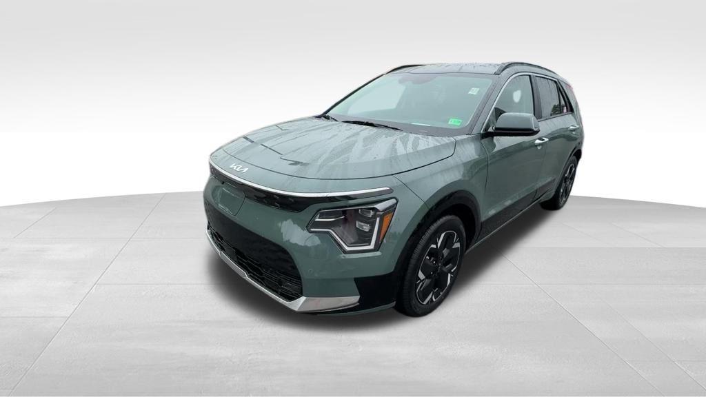 new 2025 Kia Niro EV car, priced at $36,705