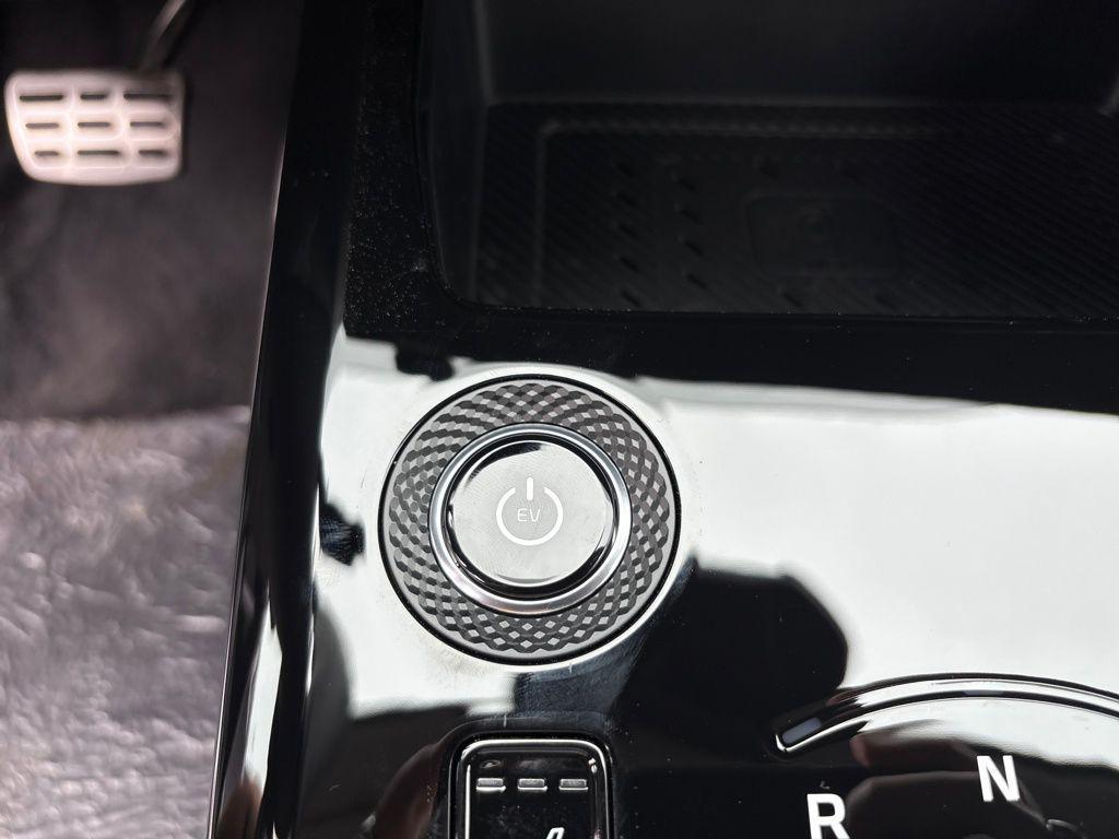 new 2025 Kia Niro EV car, priced at $36,705