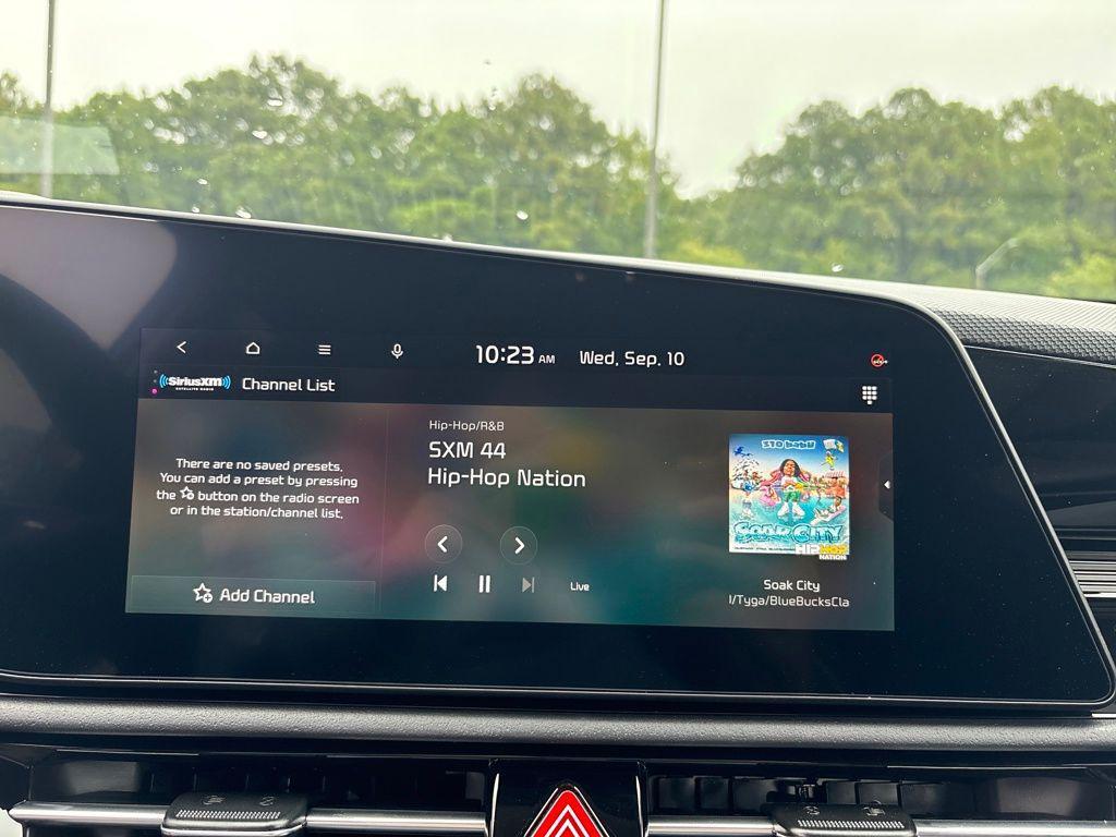 new 2025 Kia Niro EV car, priced at $36,705