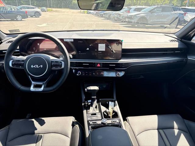new 2025 Kia K5 car, priced at $38,285