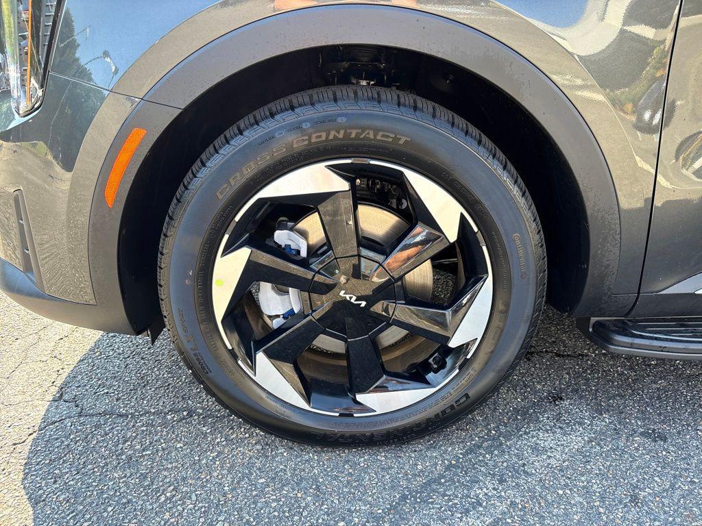 new 2025 Kia Sorento Hybrid car, priced at $45,410