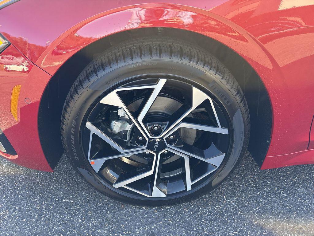 new 2025 Kia K5 car, priced at $35,755