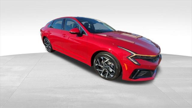 new 2025 Kia K5 car, priced at $35,755