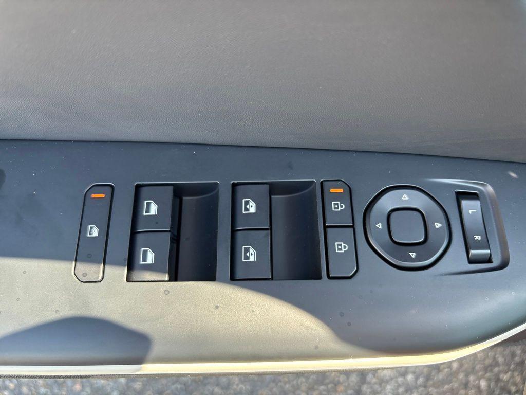 new 2025 Kia K4 car, priced at $27,810